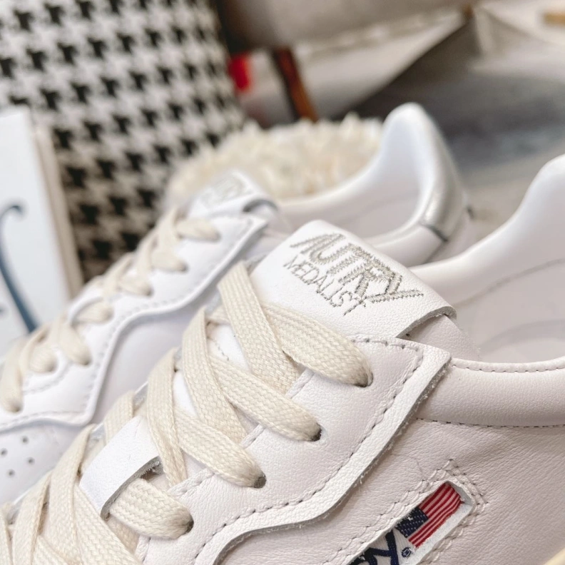 Resilient Othxr Sneakers 209467