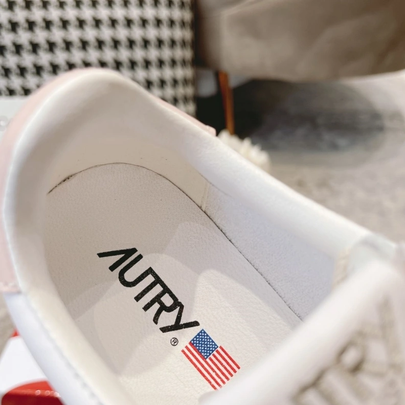 WellDesigned Othxr Sneakers 209476