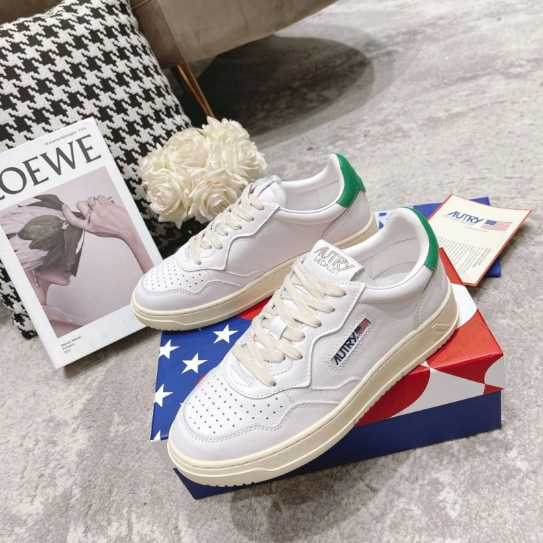AllSeason Othxr Sneakers 209465