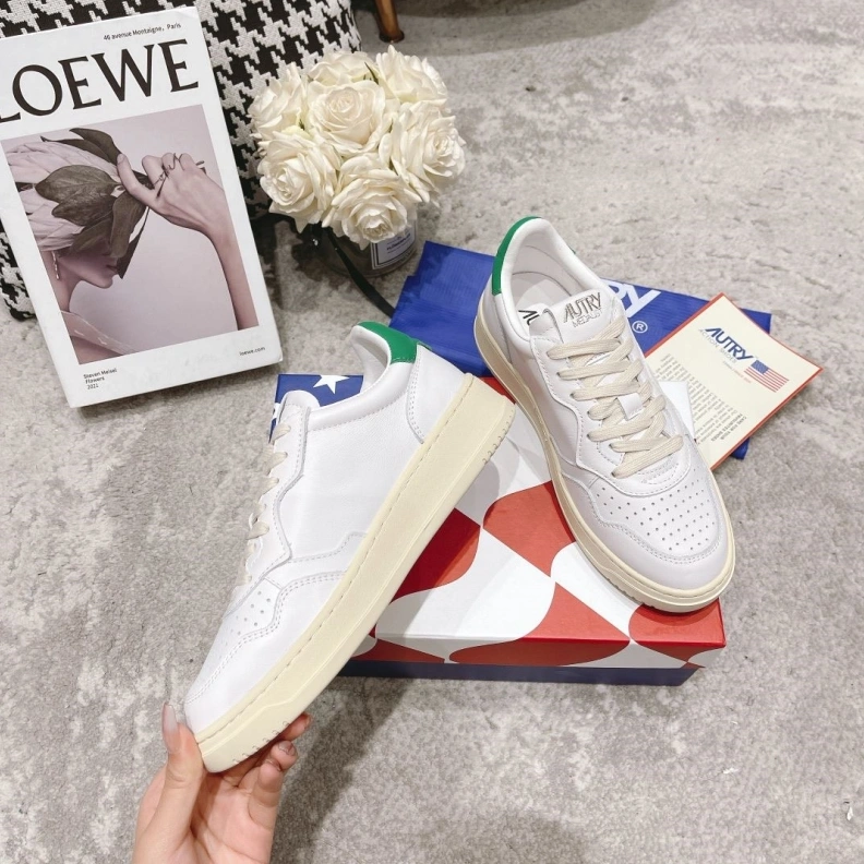 AllSeason Othxr Sneakers 209465