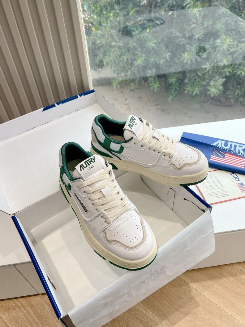Comfortable Othxr Sneakers 209463