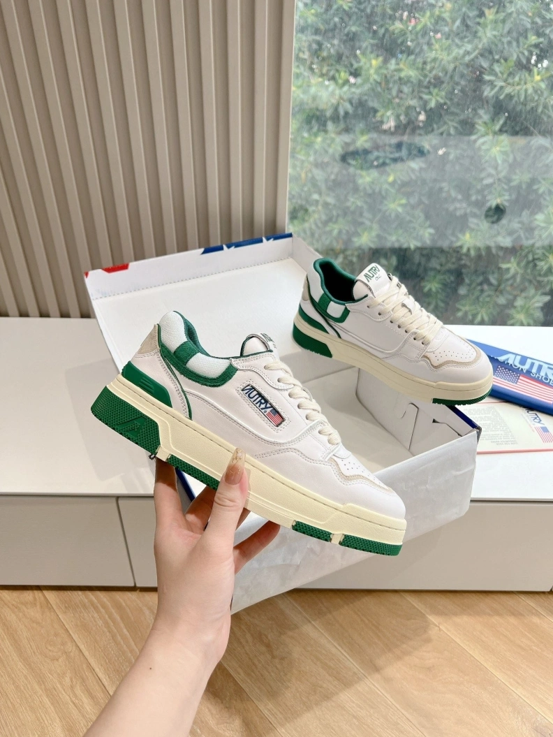 Comfortable Othxr Sneakers 209463