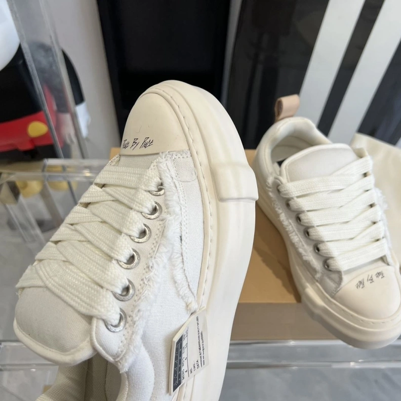 Breathable Bxlxnciaga Casual Shoe 109174