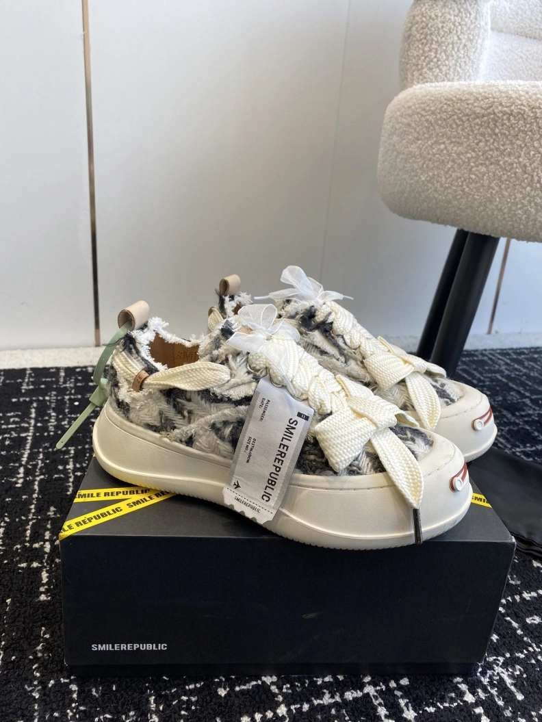 EyeCatching Othxr Sneakers 209439
