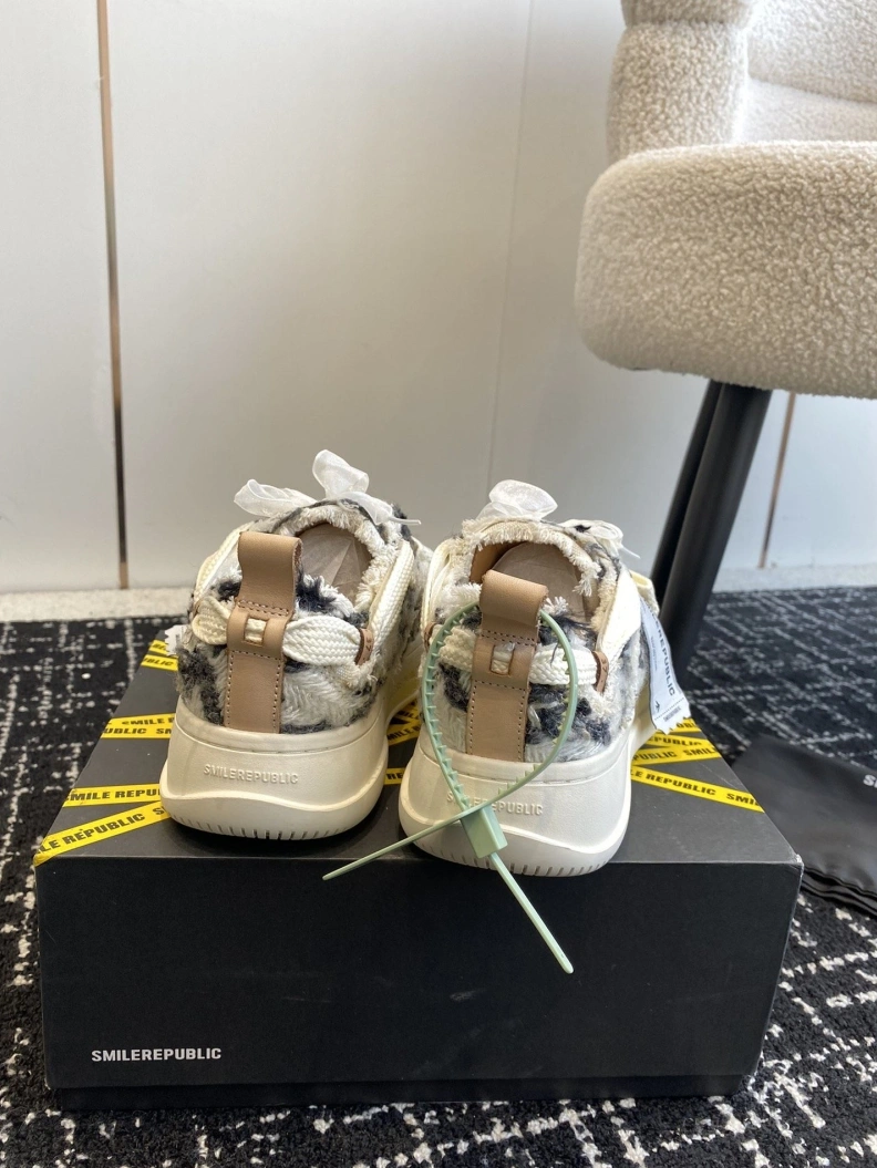 EyeCatching Othxr Sneakers 209439