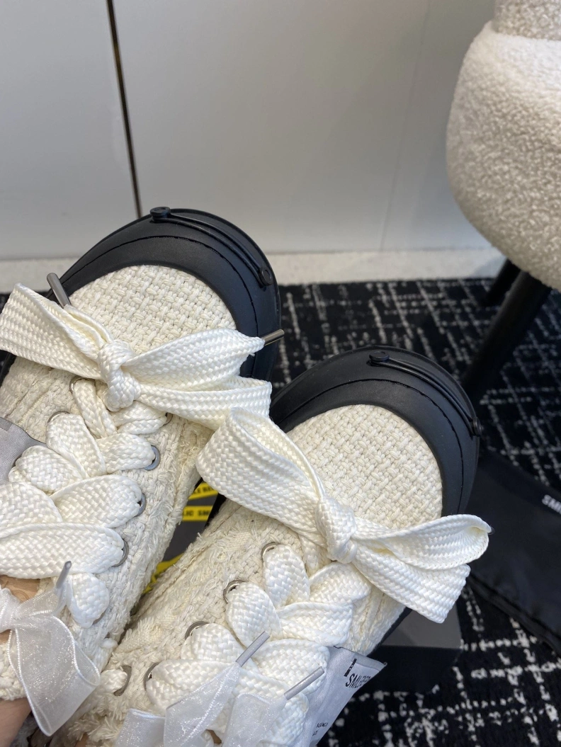 Versatile Othxr Sneakers 209401