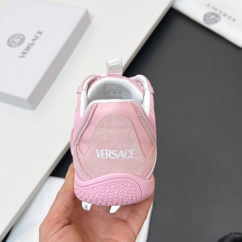 Fashionable Gxvxnchy Sneakers 151765
