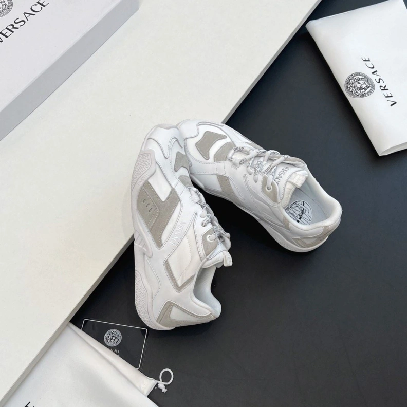 Resilient Gxvxnchy Sneakers 151763