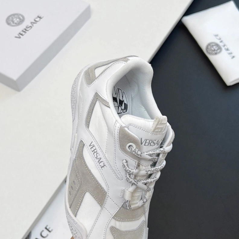 Resilient Gxvxnchy Sneakers 151763
