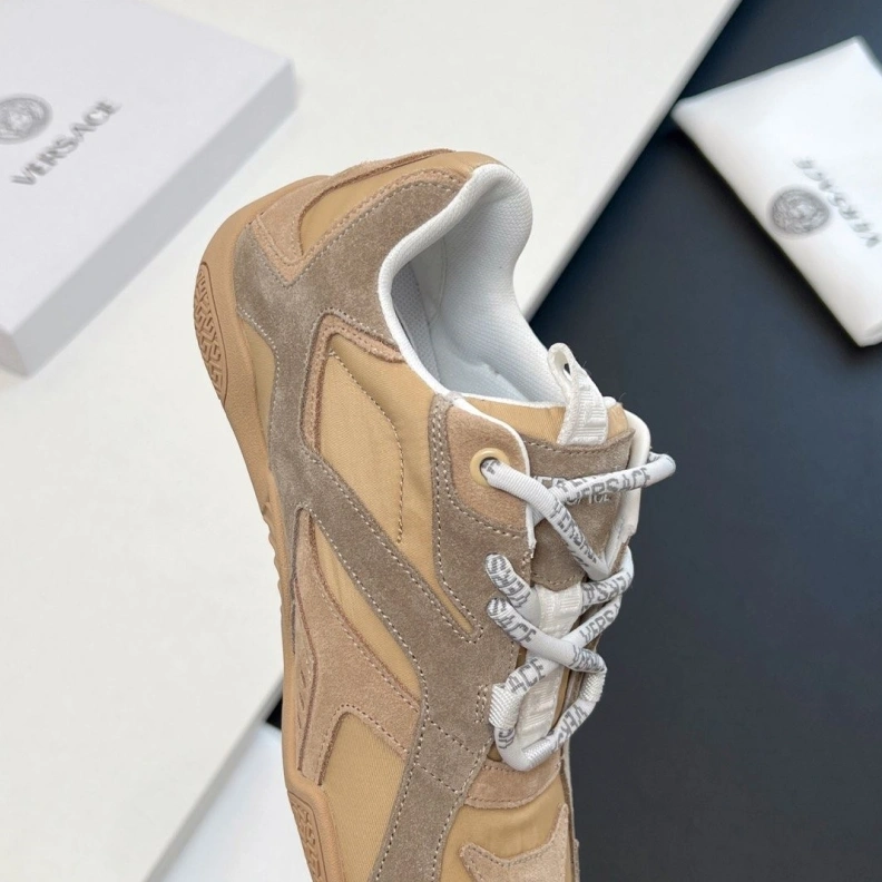Gxvxnchy Sneakers Modern 151758