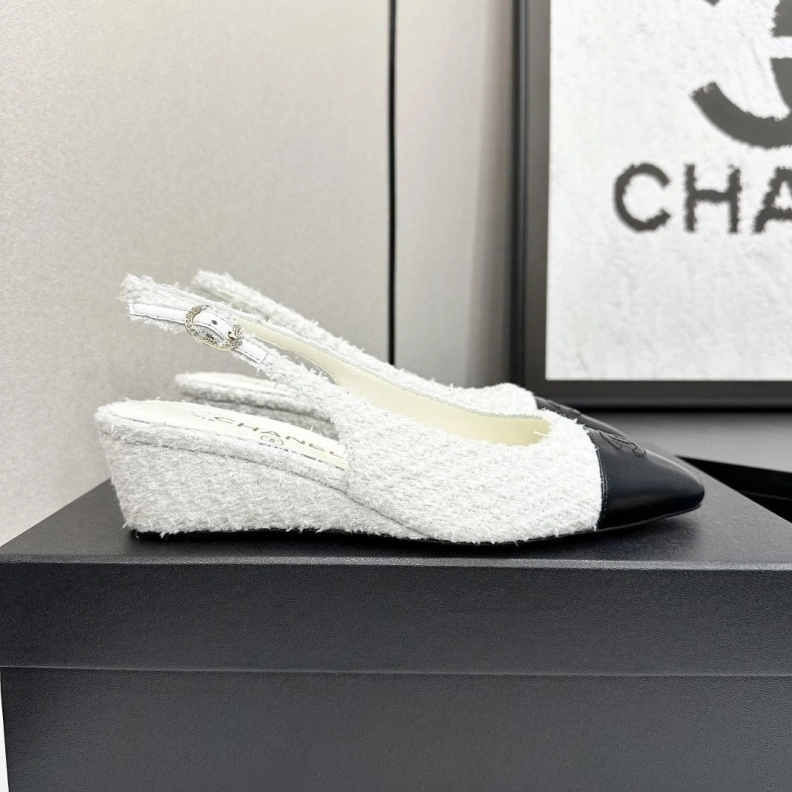 Soft Chxnxl Sandals 117868