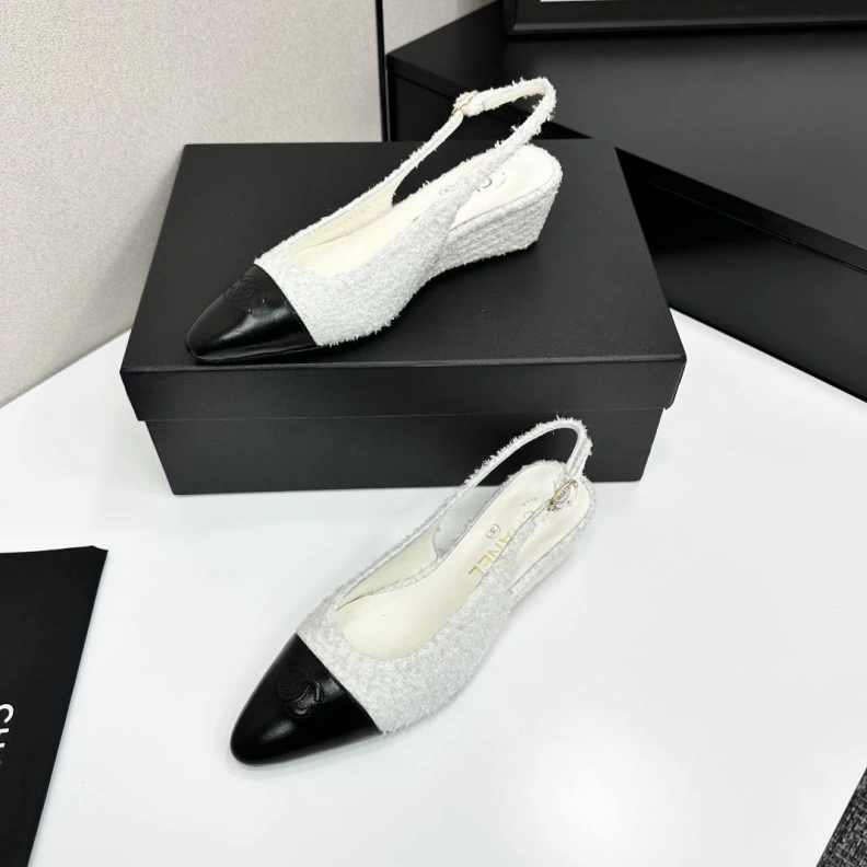 Soft Chxnxl Sandals 117868