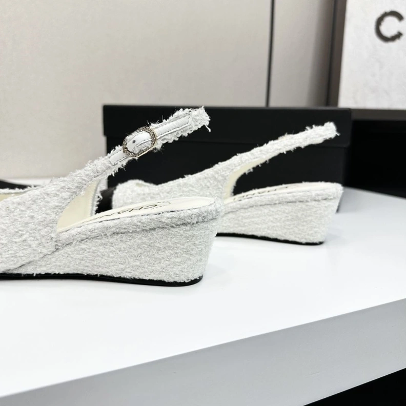 Soft Chxnxl Sandals 117868