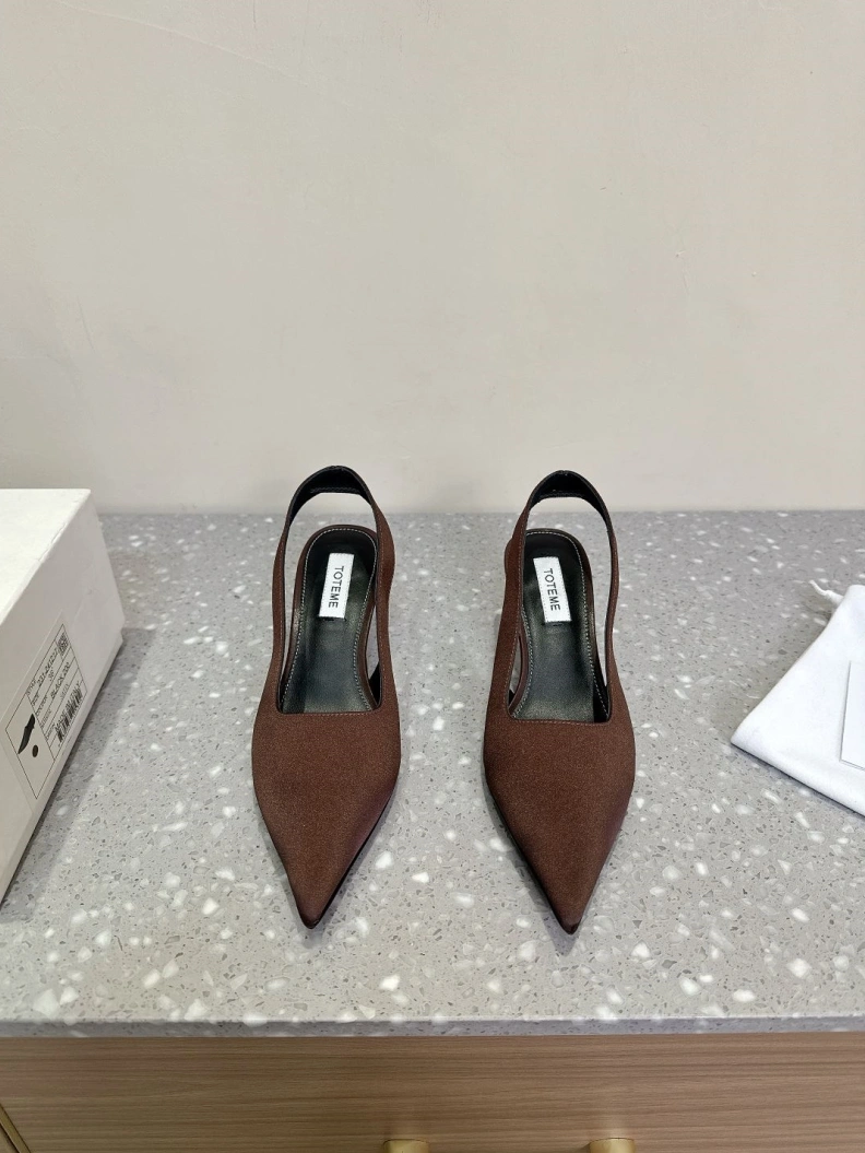 NewStyle Othxr Sandals 209680