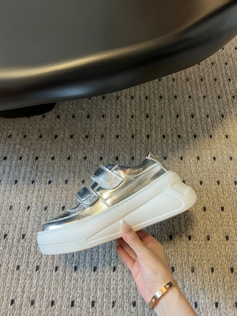 Practical Othxr Sneakers 209340