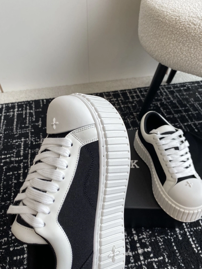 Resilient Othxr Sneakers 209320