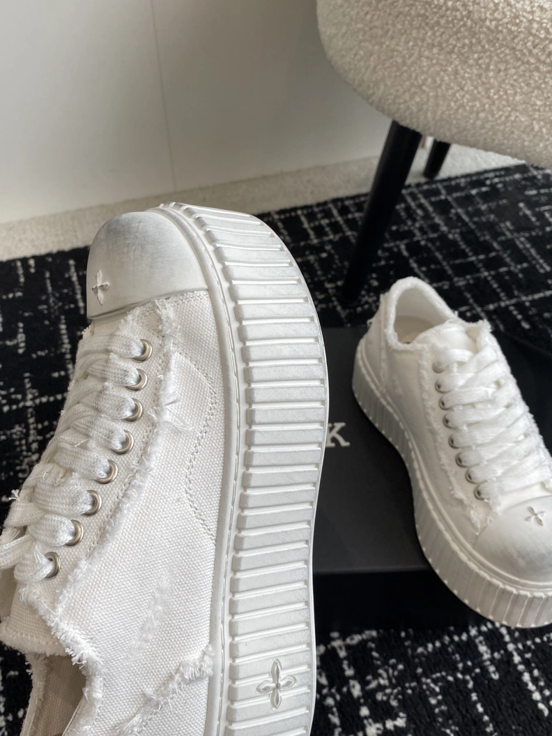 Vibrant Othxr Sneakers 209321