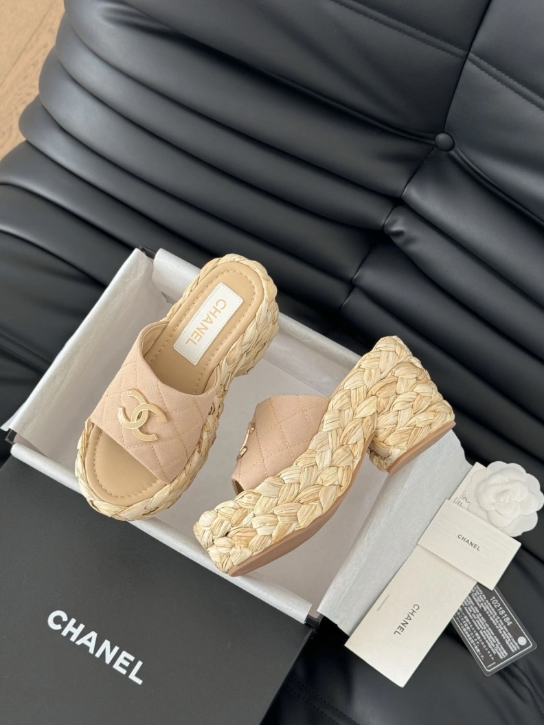 AllSeason Chxnxl Slippers 117826