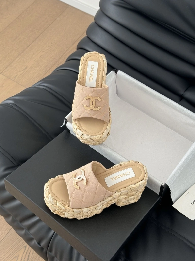 AllSeason Chxnxl Slippers 117826