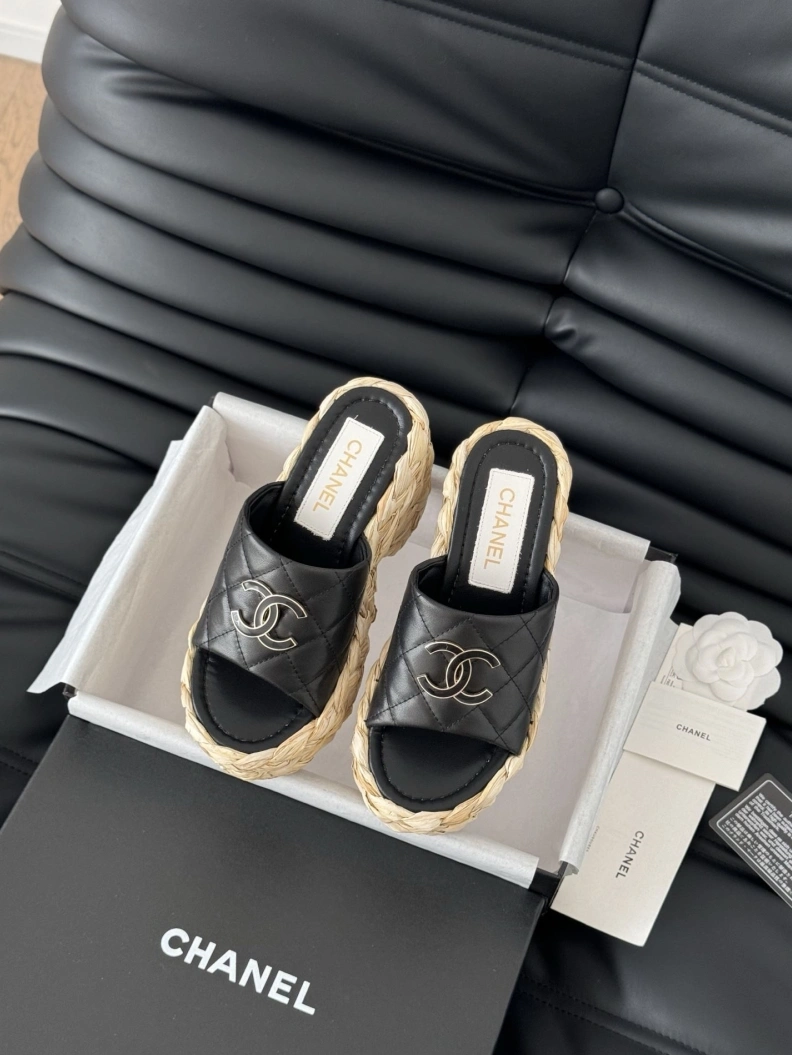 Chxnxl Slippers ModernLook 117802