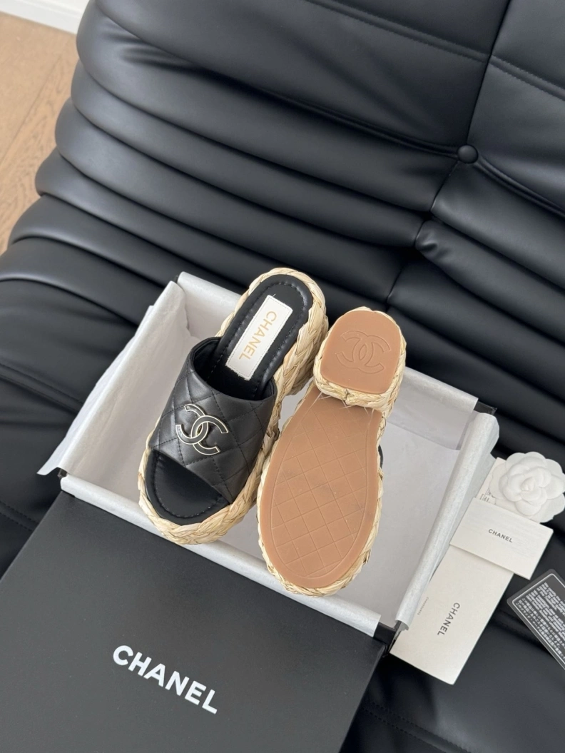 Chxnxl Slippers ModernLook 117802