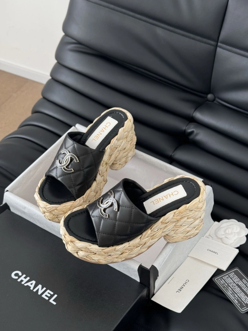 Chxnxl Slippers ModernLook 117802