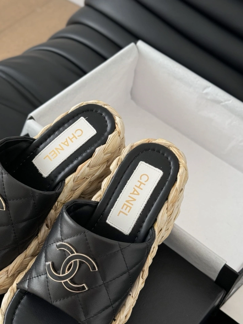 Chxnxl Slippers ModernLook 117802