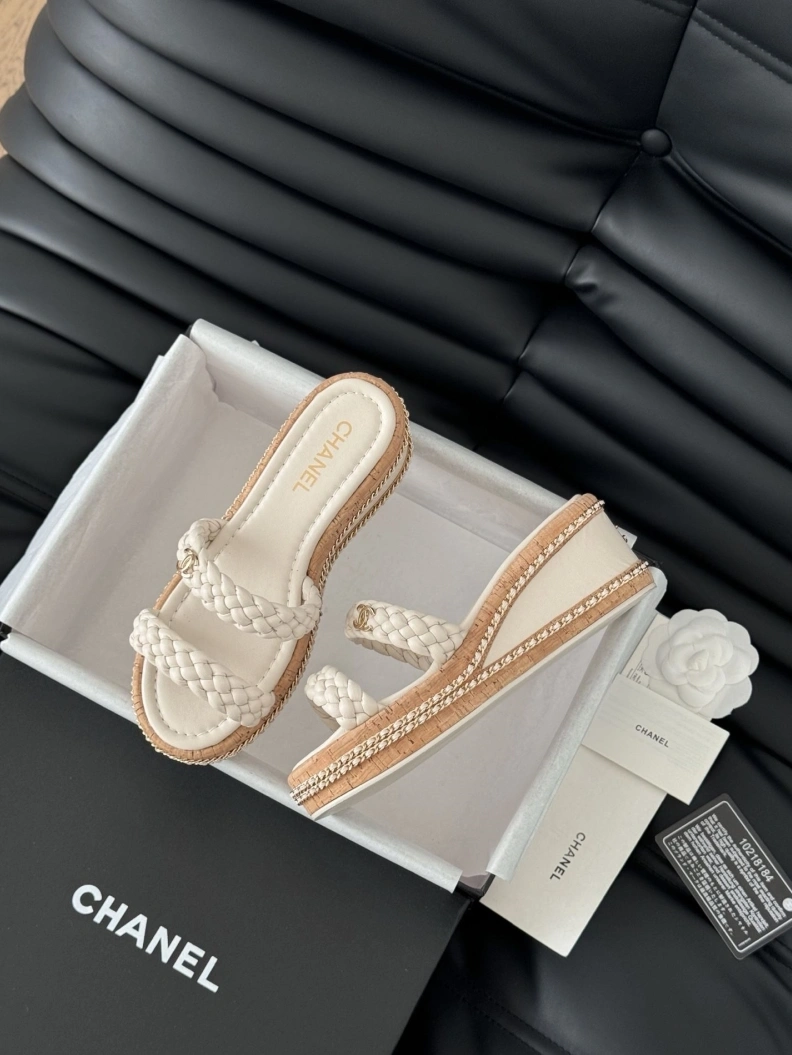 Chxnxl Slippers Vibrant 117804