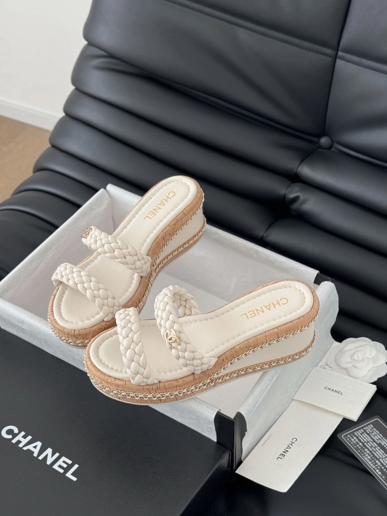 Chxnxl Slippers Vibrant 117804