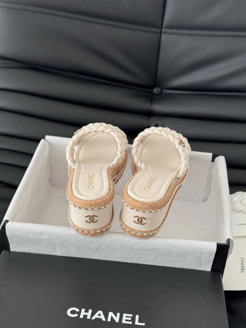 Chxnxl Slippers Vibrant 117804