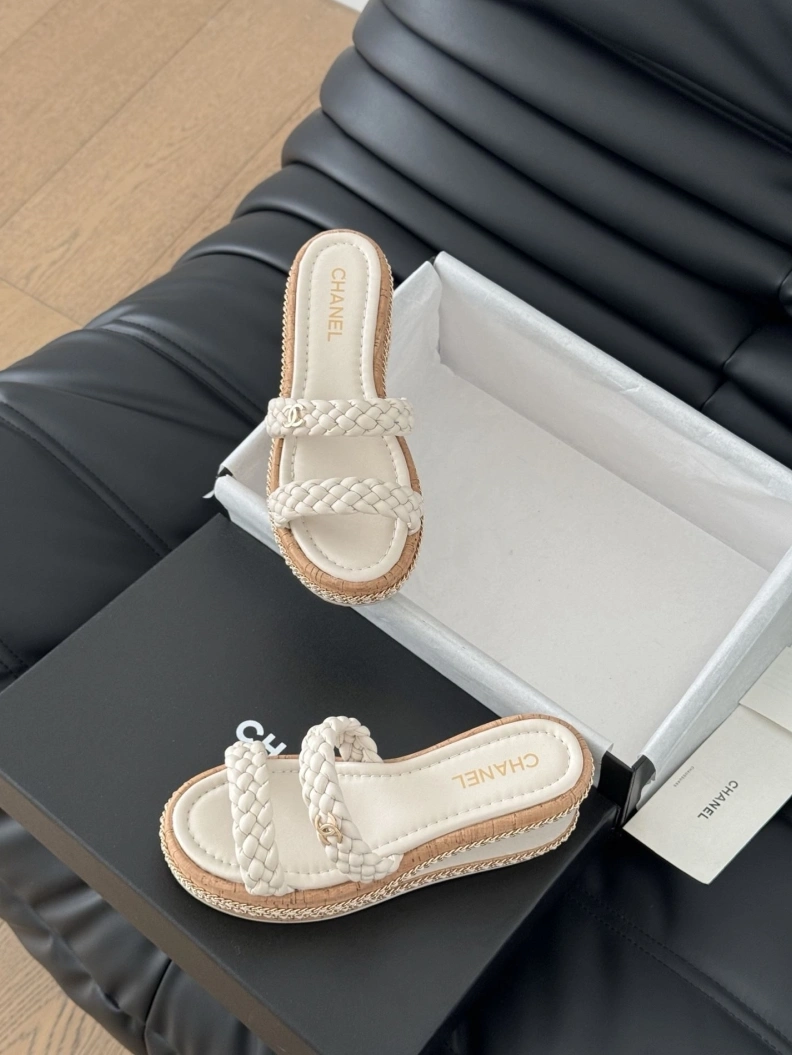 Chxnxl Slippers Vibrant 117804