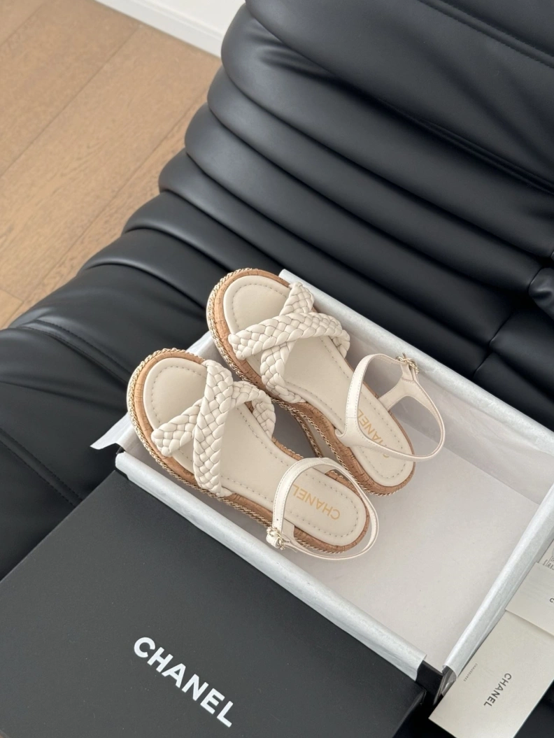 Chxnxl Sandals Vibrant 117863