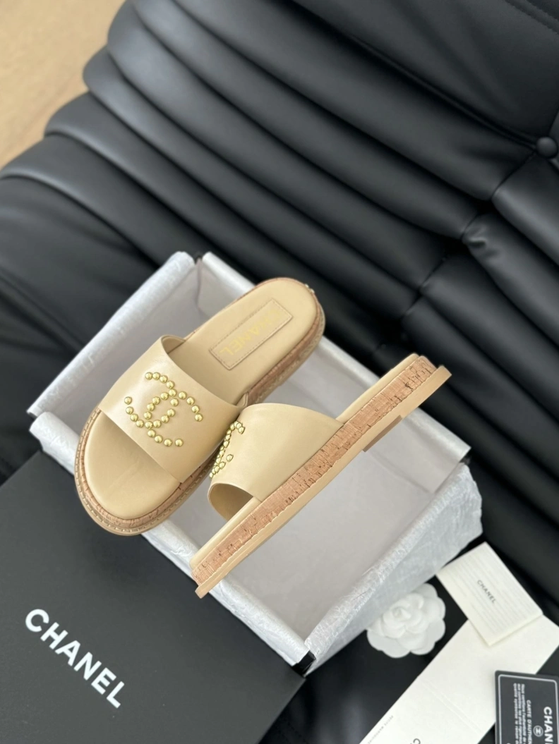 Modern Chxnxl Slippers 117809