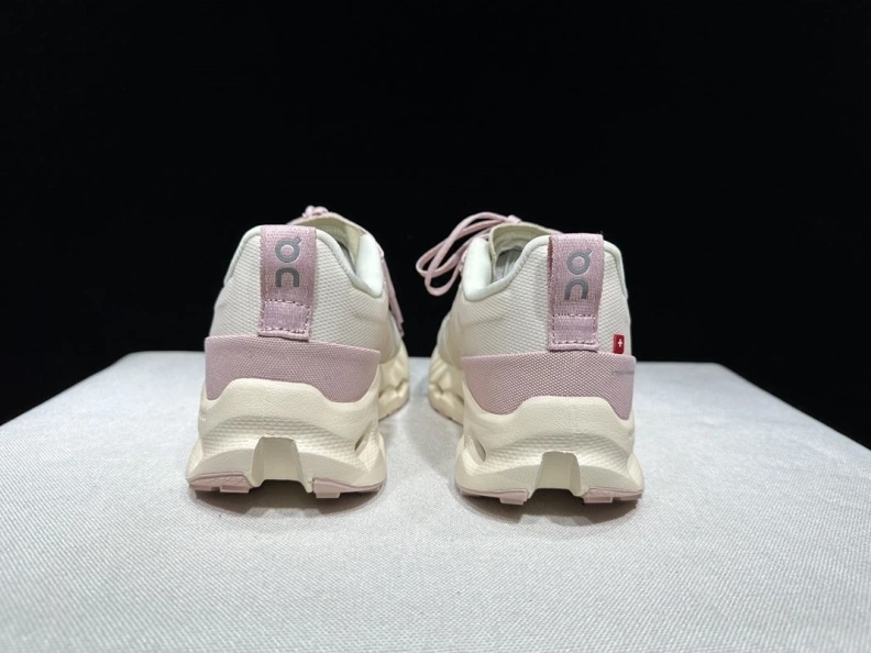 Comfortable Othxr Sneakers 209269