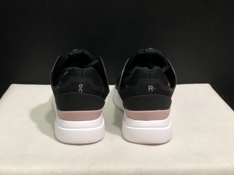 Comfortable Othxr Sneakers 209260