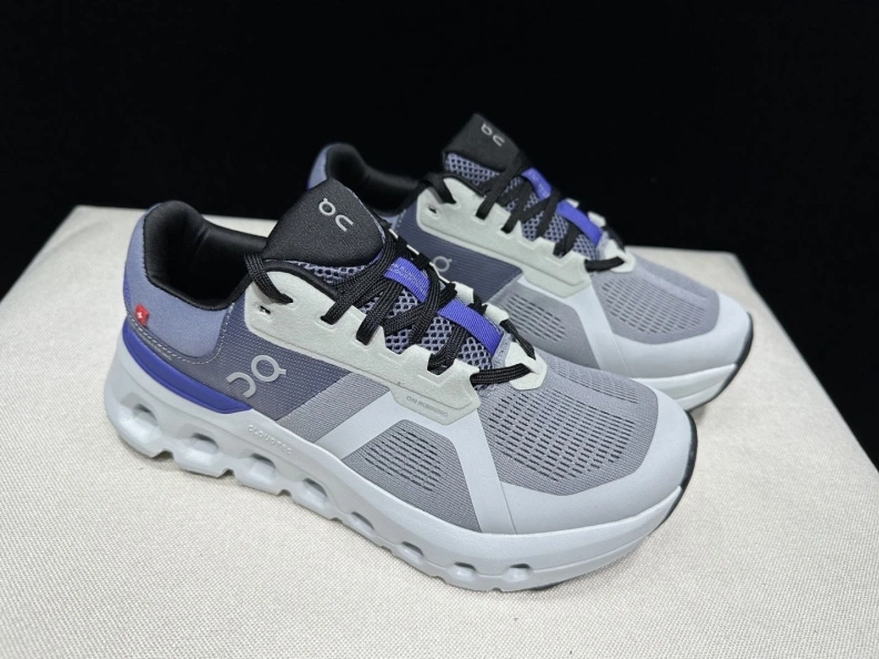 Trendsetting Othxr Sneakers 209157