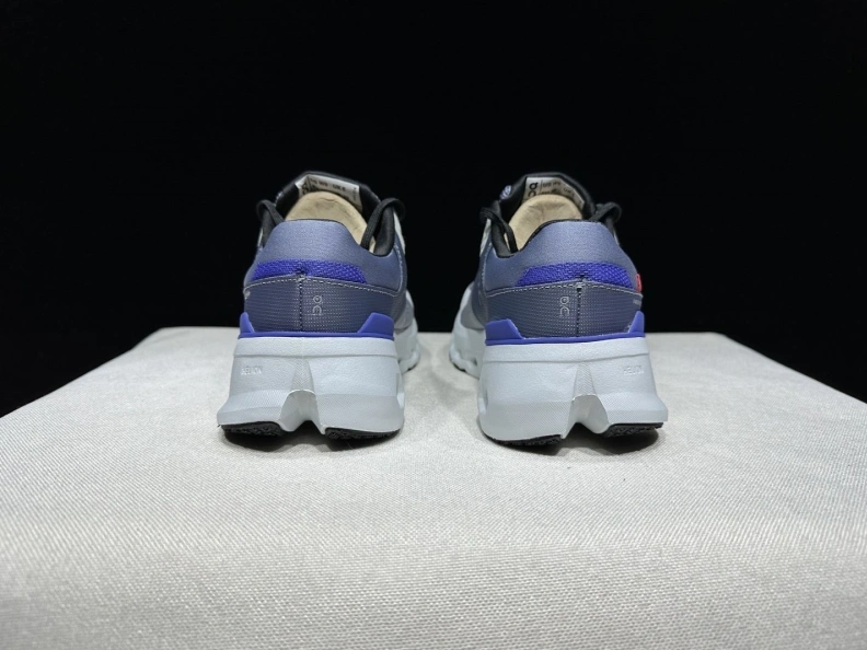 Trendsetting Othxr Sneakers 209157