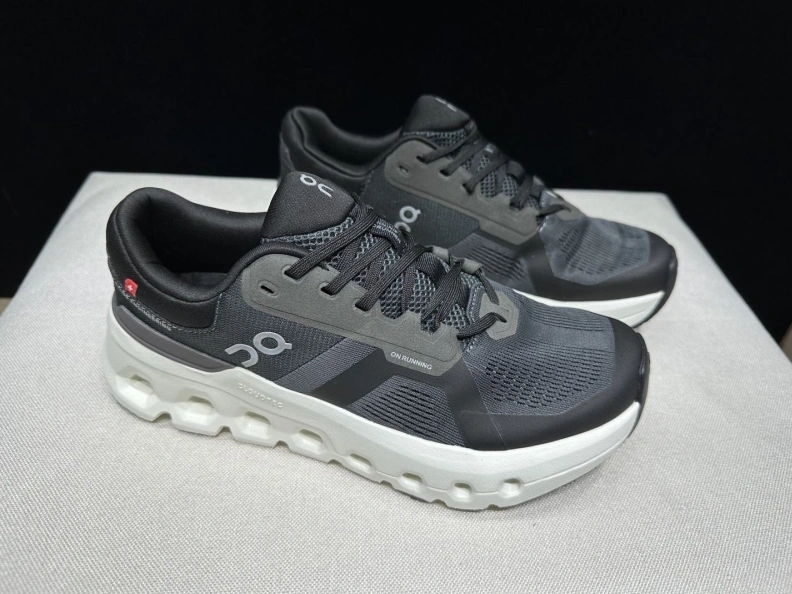 Lightweight Othxr Sneakers 209171