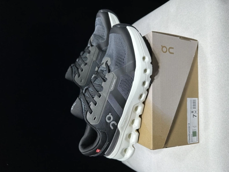 Lightweight Othxr Sneakers 209171