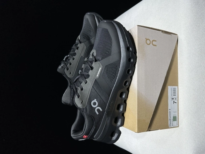 Othxr Sneakers EyeCatching 209161