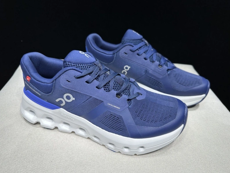 Sleek Othxr Sneakers 209169