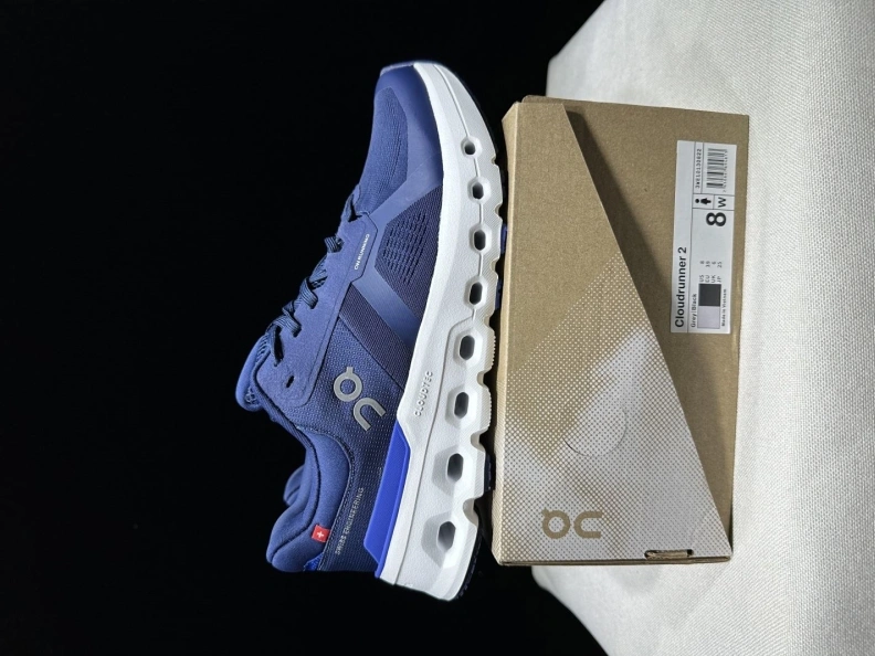 Sleek Othxr Sneakers 209169