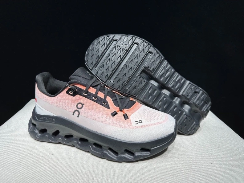 Comfortable Othxr Sneakers 209125