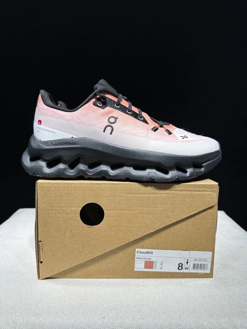 Comfortable Othxr Sneakers 209125