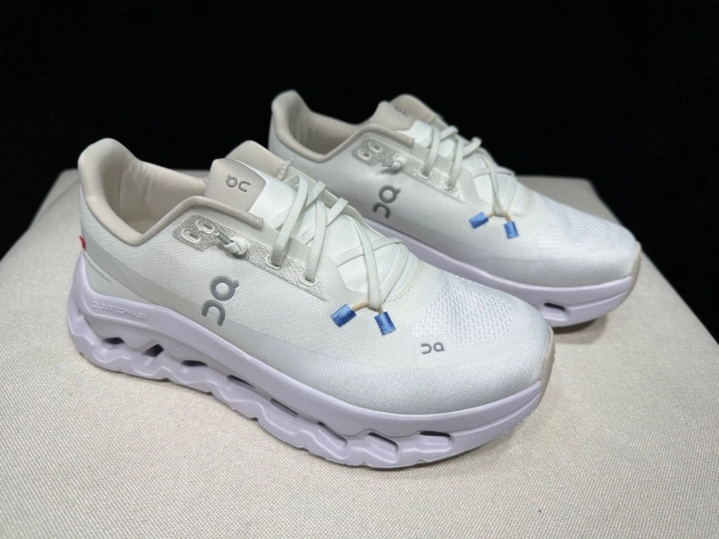 Vibrant Othxr Sneakers 209132