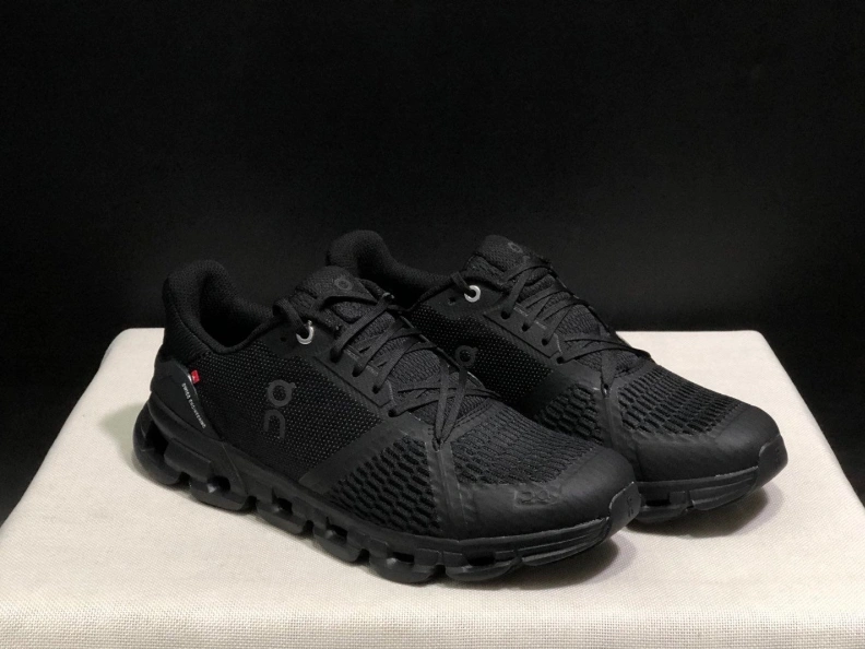 Cozy Othxr Sneakers 209065