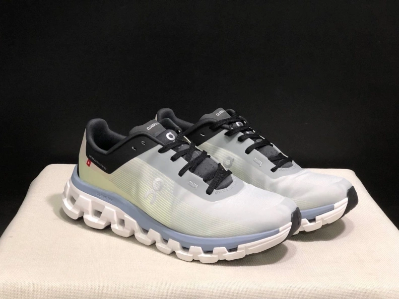 Comfortable Othxr Sneakers 209059