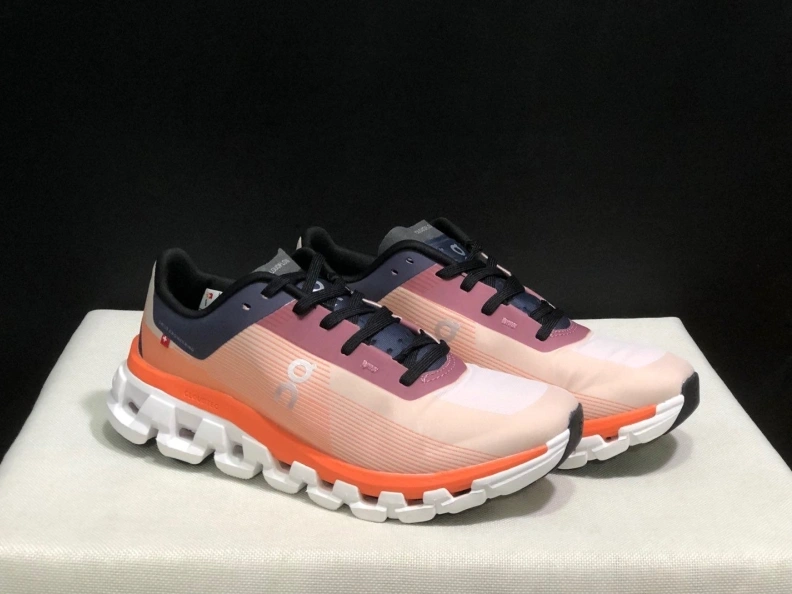 Bold Othxr Sneakers 209055
