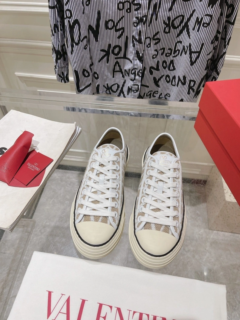 Timeless Vxlxntino Casual Shoes 228767