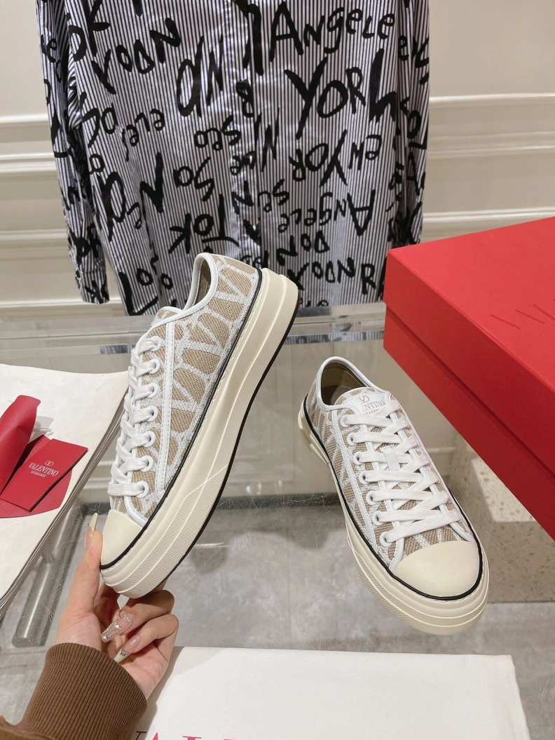 Timeless Vxlxntino Casual Shoes 228767